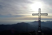 43 La nuova bella grande croce rivolta sull'altopiano di Selvino-Aviatico